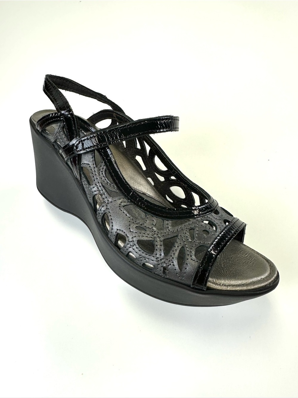 Naot Metallic Leather Wedge Sandals Size 39 Black Grey Cutout Comfort Platform